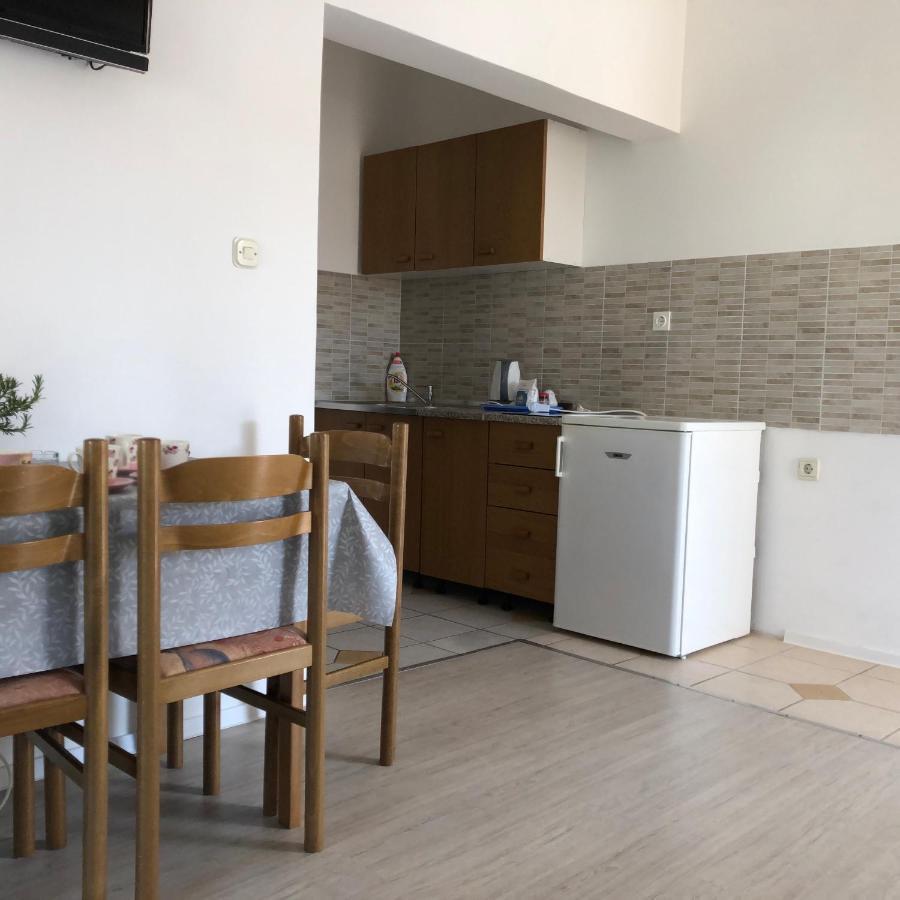 Apartments Marija Vir Εξωτερικό φωτογραφία
